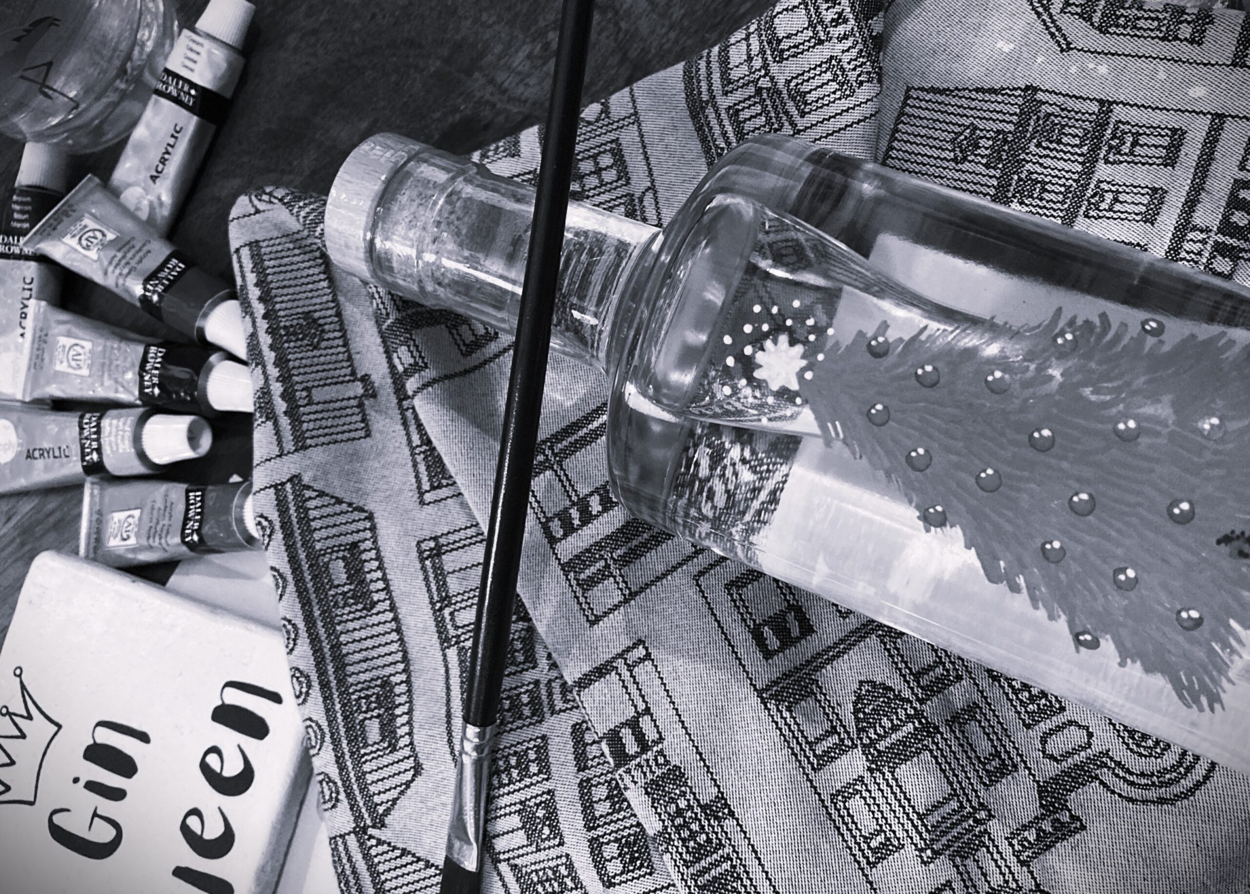 Artfully painted gin bottle, showcasing unique designs and craftsmanship that reflect the essence of premium gin – Say it with Gin.