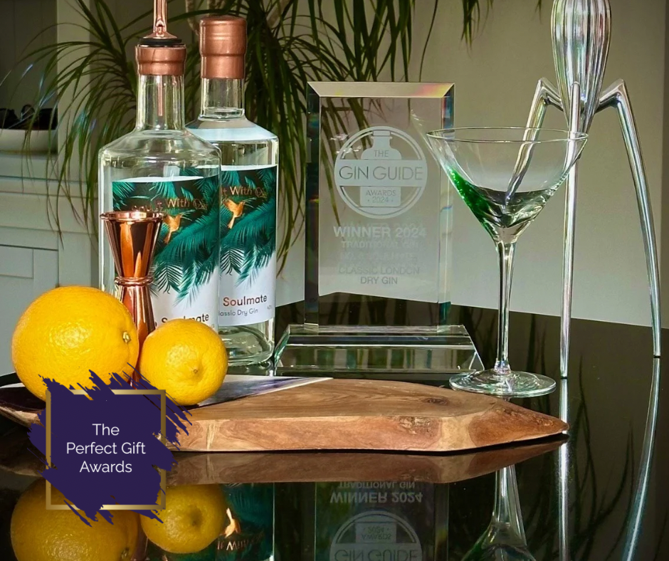 Award winning Say It With Gin No.6 Soulmate Gin, The Gin Guide 2024 & Luxlife Perfect Gift Awards